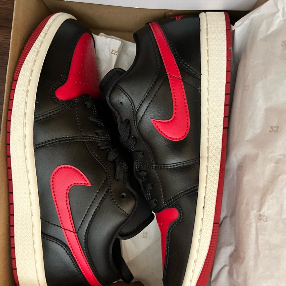 Women’s Air Jordan 1 Low Bred Sail